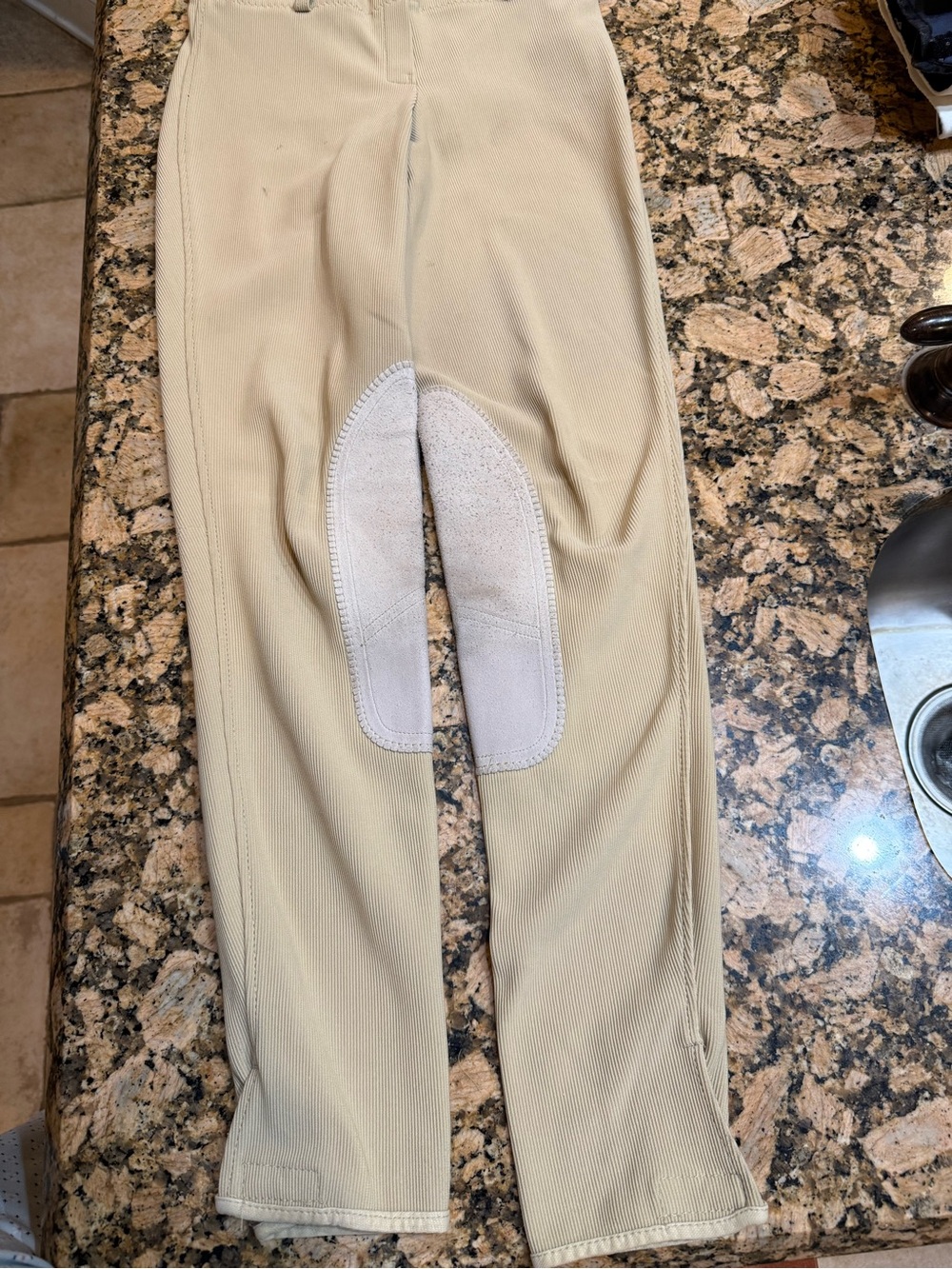 Tuff Rider YOUTH size 24 Kids Riding Breeches in Beige - Classic Fit w/ knee pad